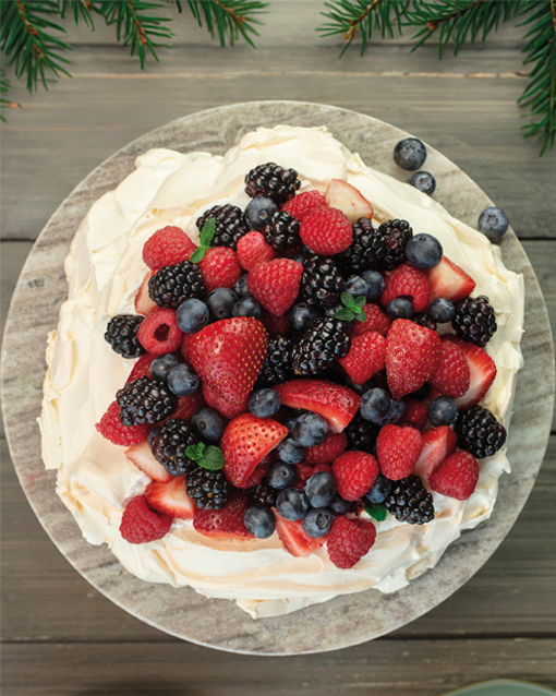 Stonegate Estate | Organic eggs | Festive Christmas pavlova