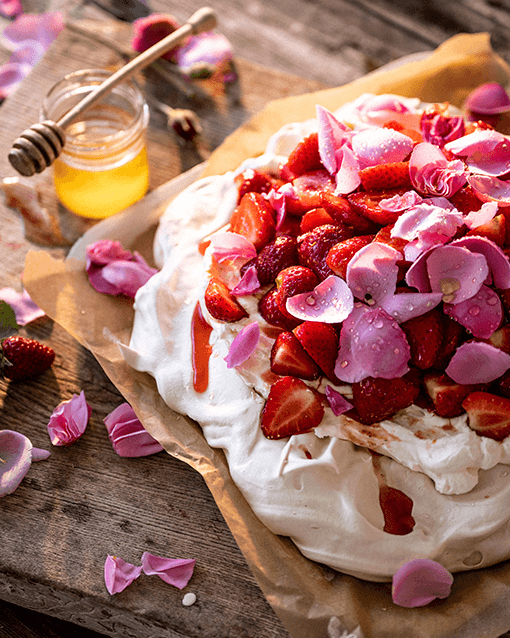 Stonegate Estate | Organic eggs | Pavlova | Dessert recipes